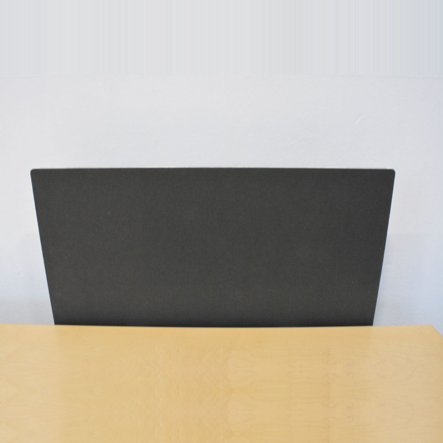 Lista Office One Trennwand mit Tischhalterung Stoffbezug Anthrazit