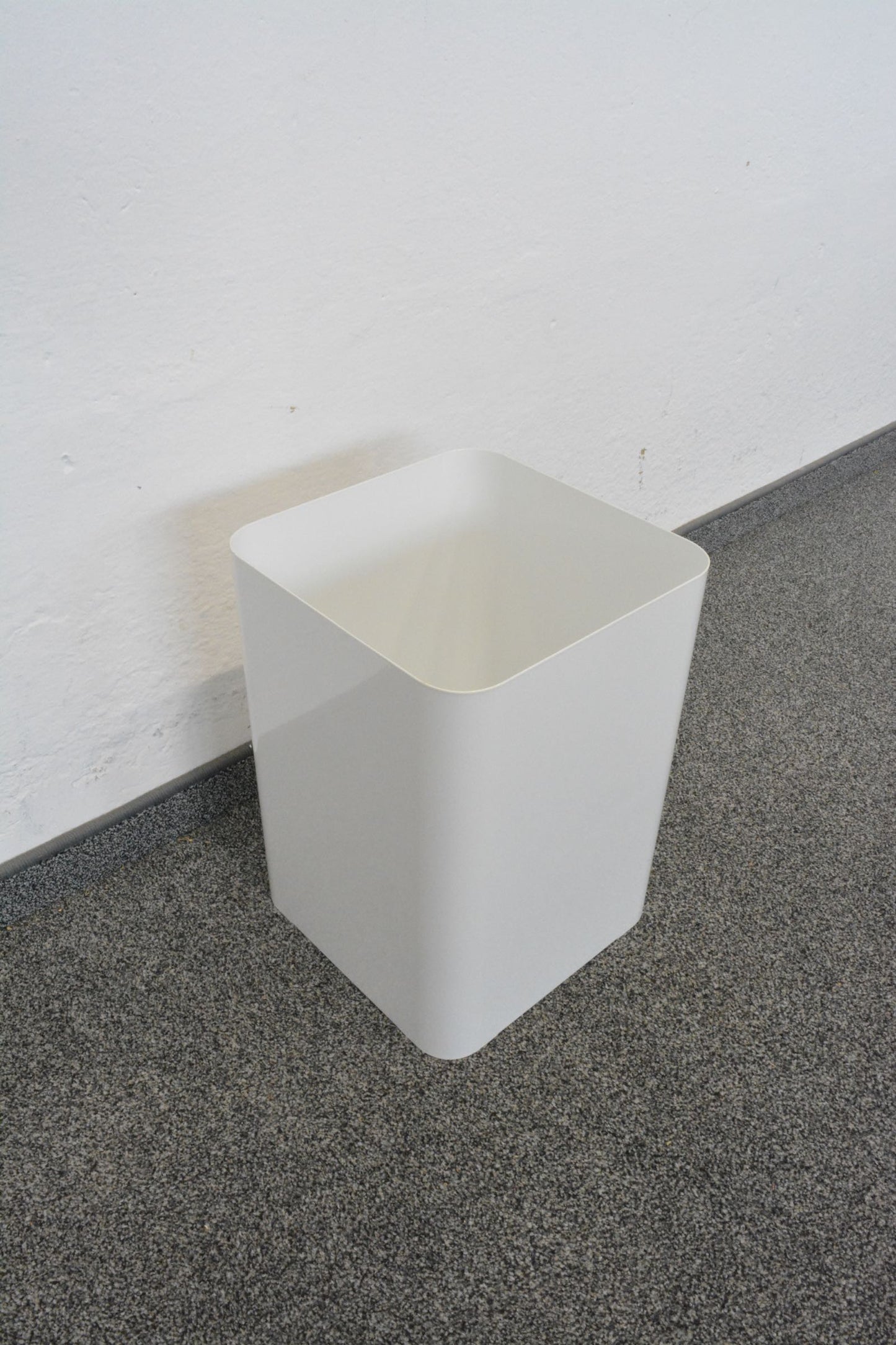 Lista Office Qube Abfallbehälter von der Seite - 6012969
