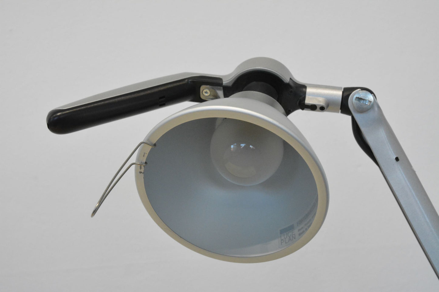 Luceplan Fortebraccio D33 Tischlampe