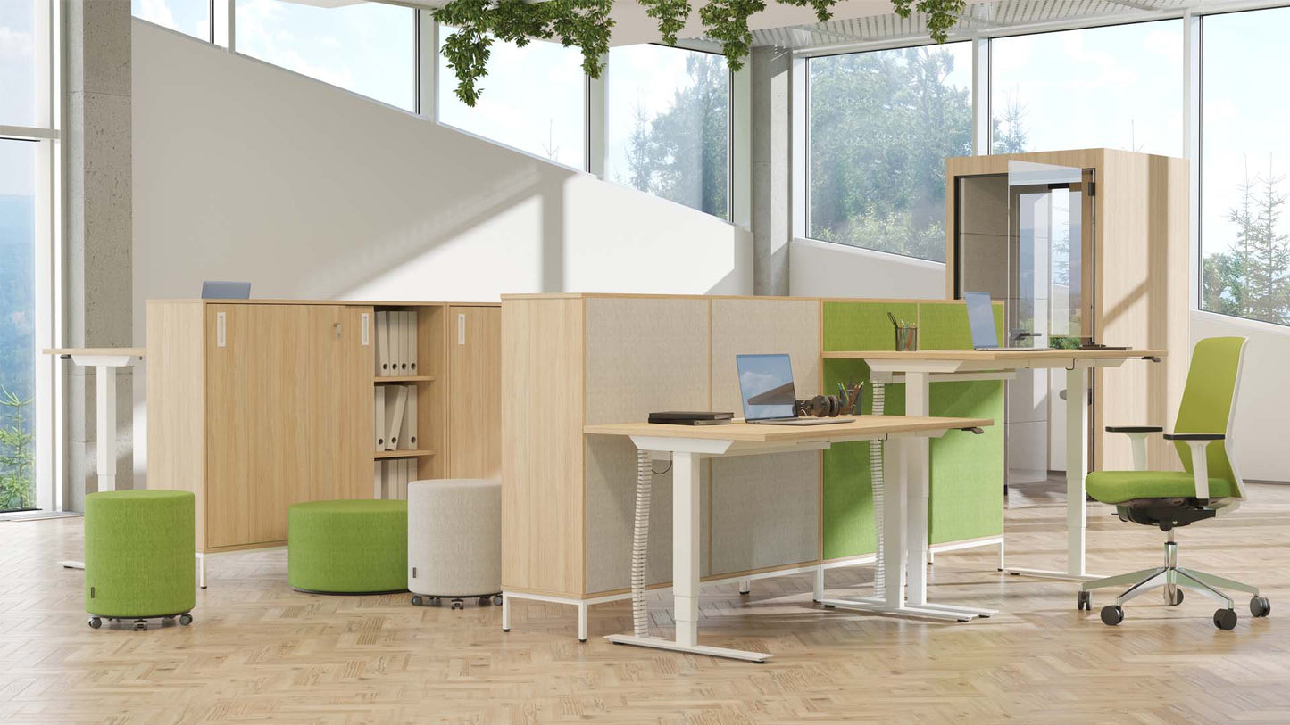 Narbutas Easy Sitz-Steh-Schreibtisch an einem 2er Arbeitsplatz