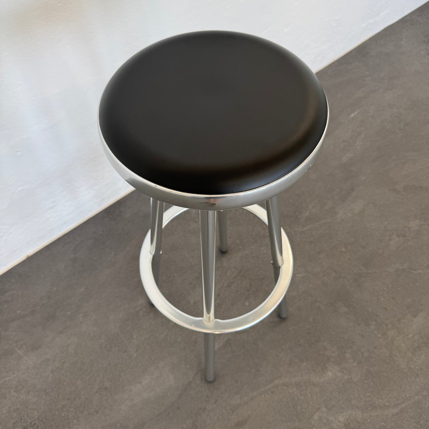 Indecasa TB-09 Barhocker Sitzfläche mit drehbarer Sitzfläche