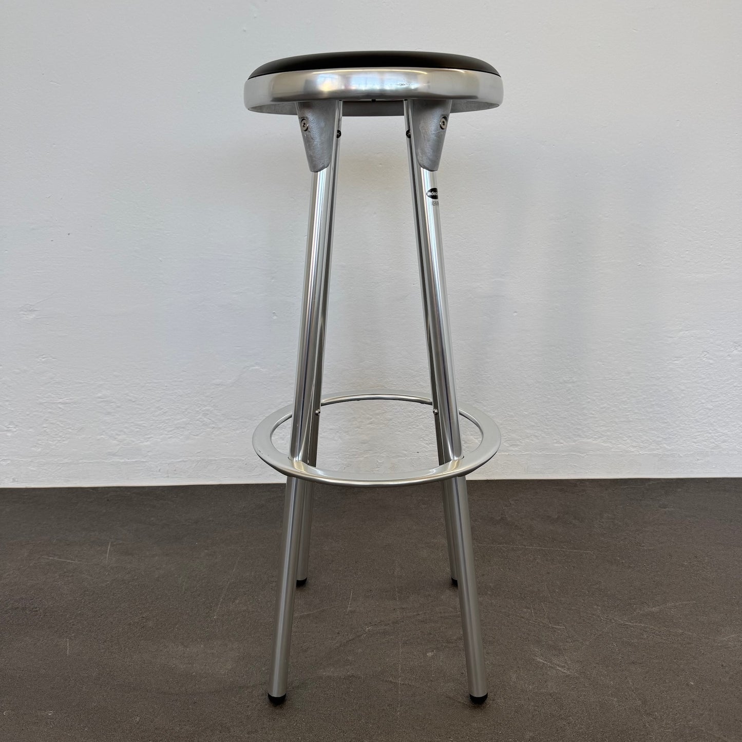 Indecasa TB-09 Barhocker Sitzfläche mit Sitzhöhe 810mm