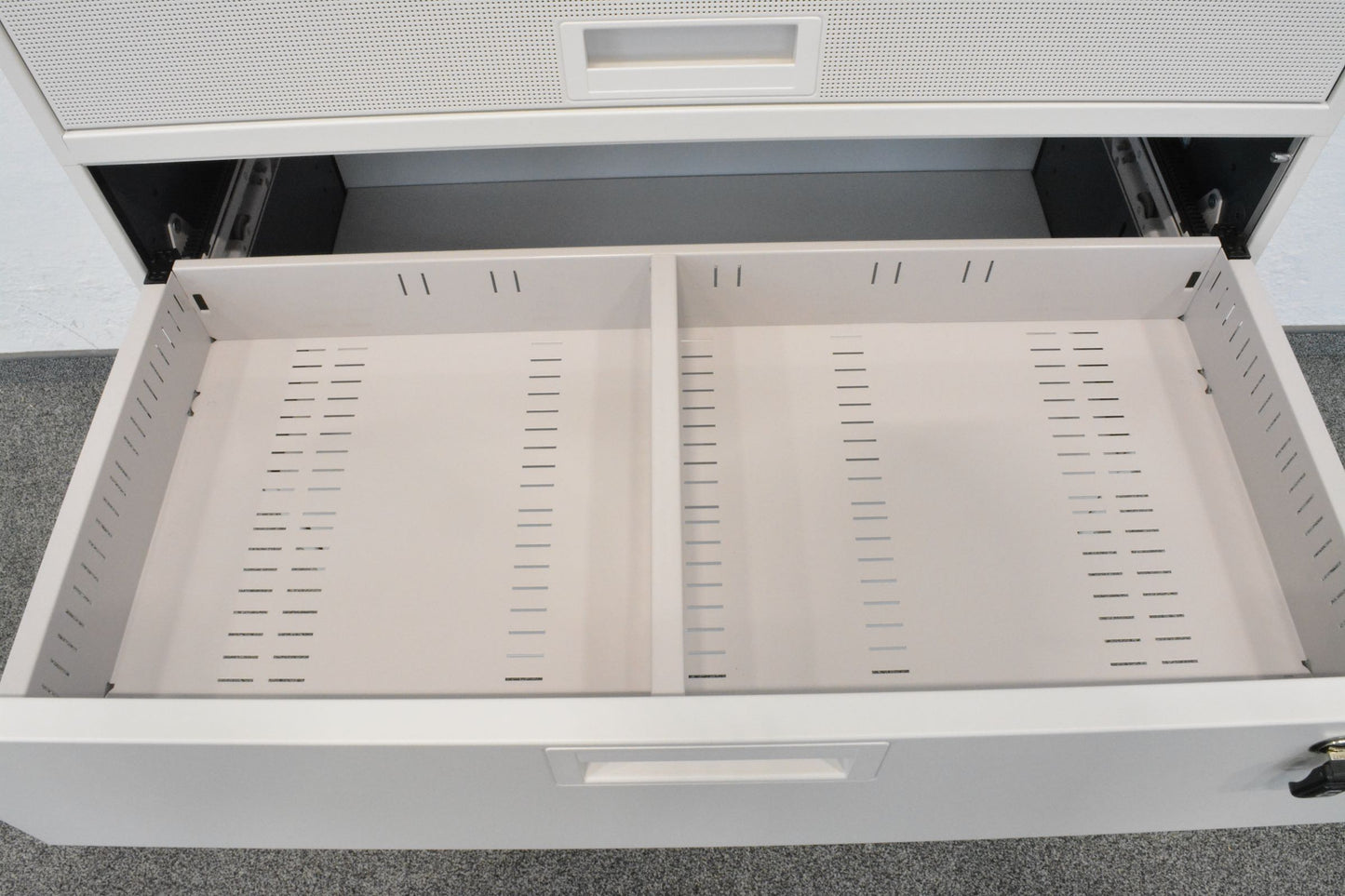 Lista Office Trenner für Qub Module Metall Grau