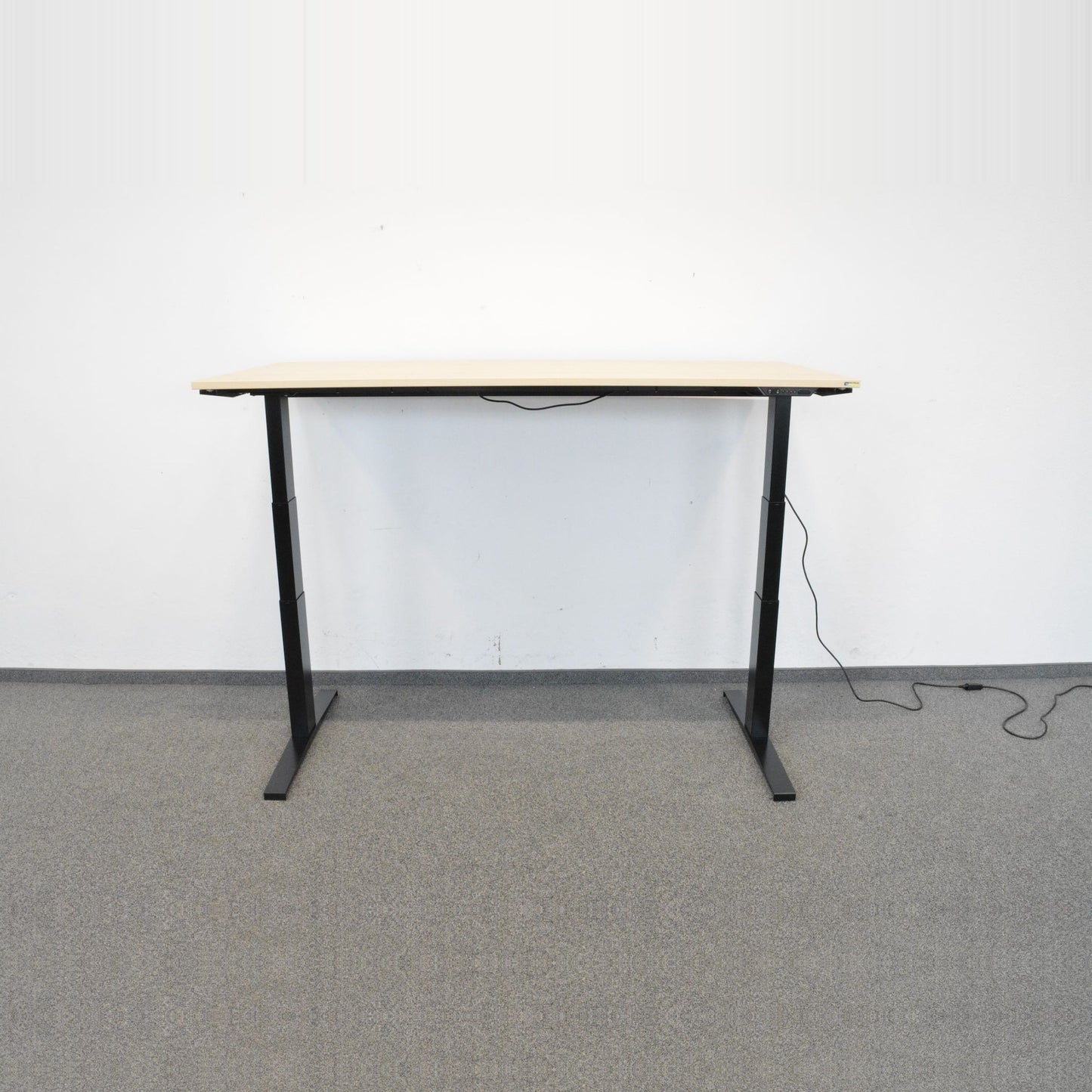 MC Office Shop MC Stand V2 Sitz-Steh Schreibtisch 1800 x 800mm - Gestell Schwarz - Tischplatte Ahorndekor