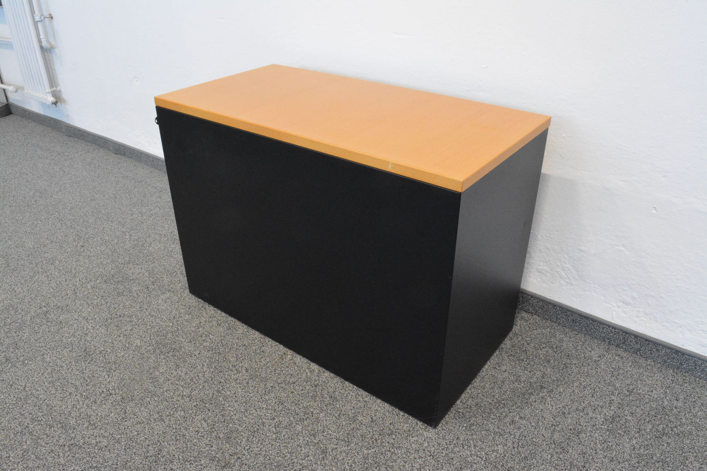 Lista Office Serie L Unterstell-Korpus Ansicht von hinten