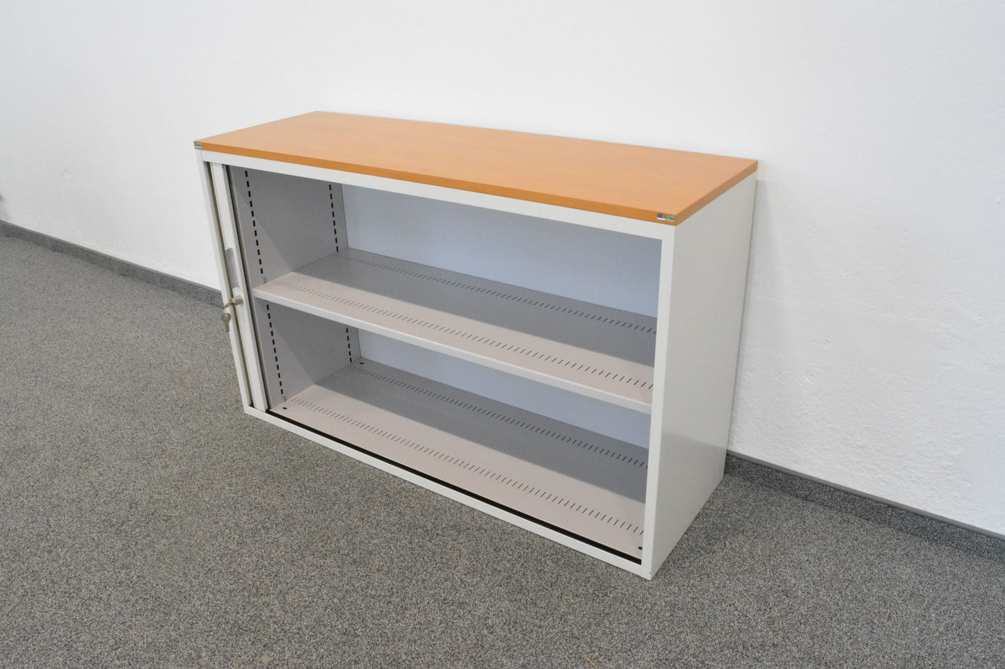Lista Office Storage Lateralschrank mit 1 Fachboden