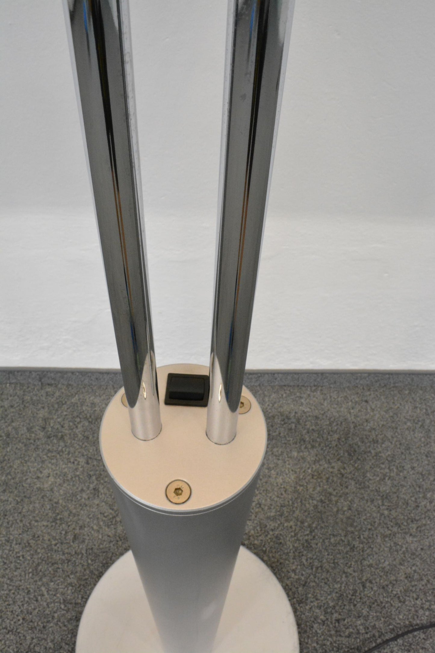 Regent Pro Light Indirekt-/Direktleuchte Ansicht Schalter