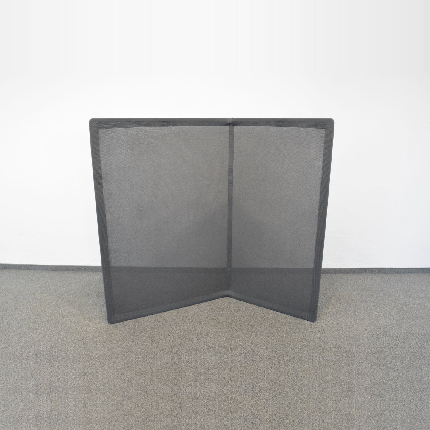 Steelcase B-Free Trennwand in Anthrazit einklappbar