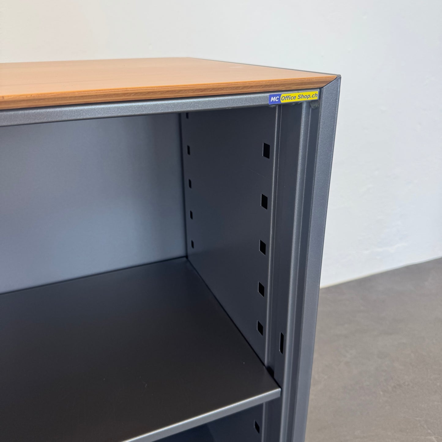 Ergodata nova'basic Lateralschrank Detailfoto oben rechts