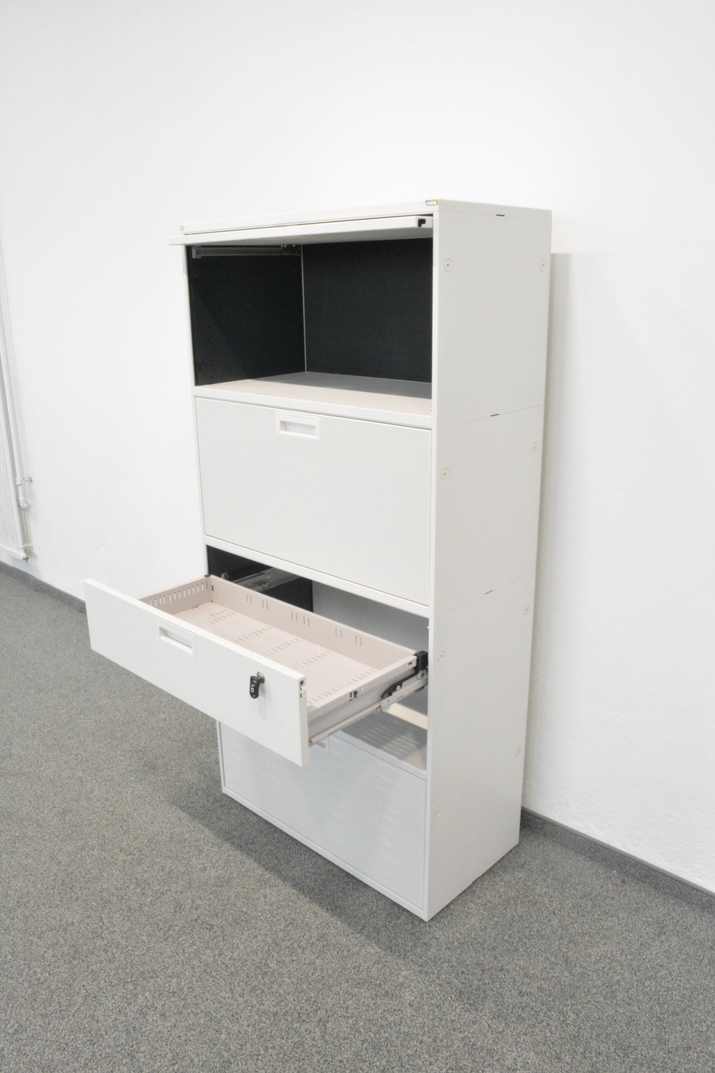 Lista Office Qub Modul-Kombination mit Breitschublade offen