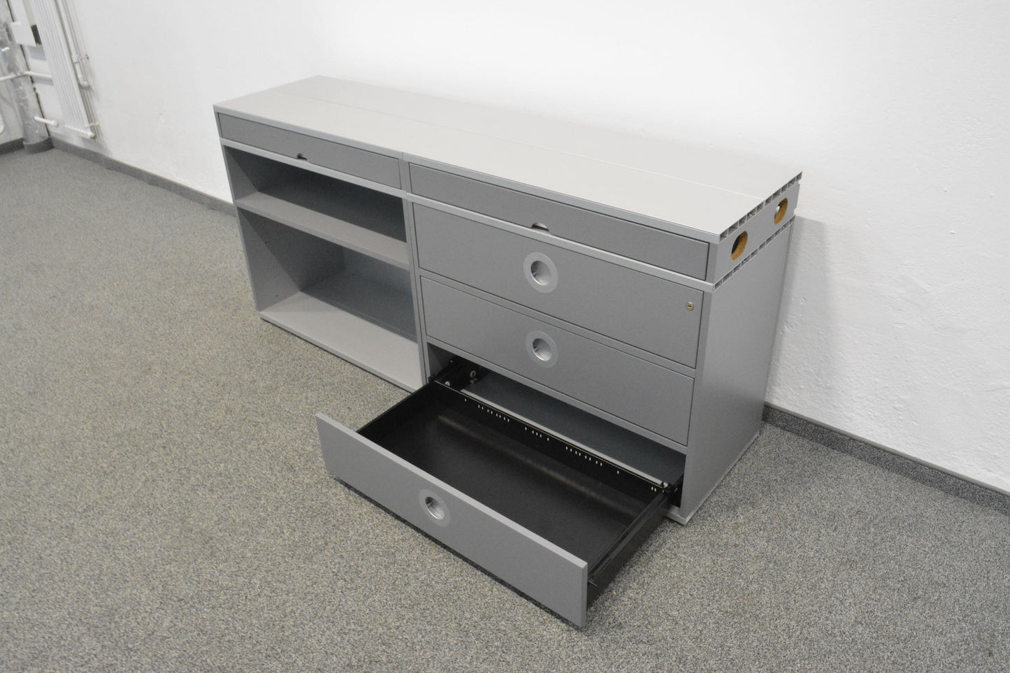 Denz D3 Sideboard mit unterer Schublade A6 offen