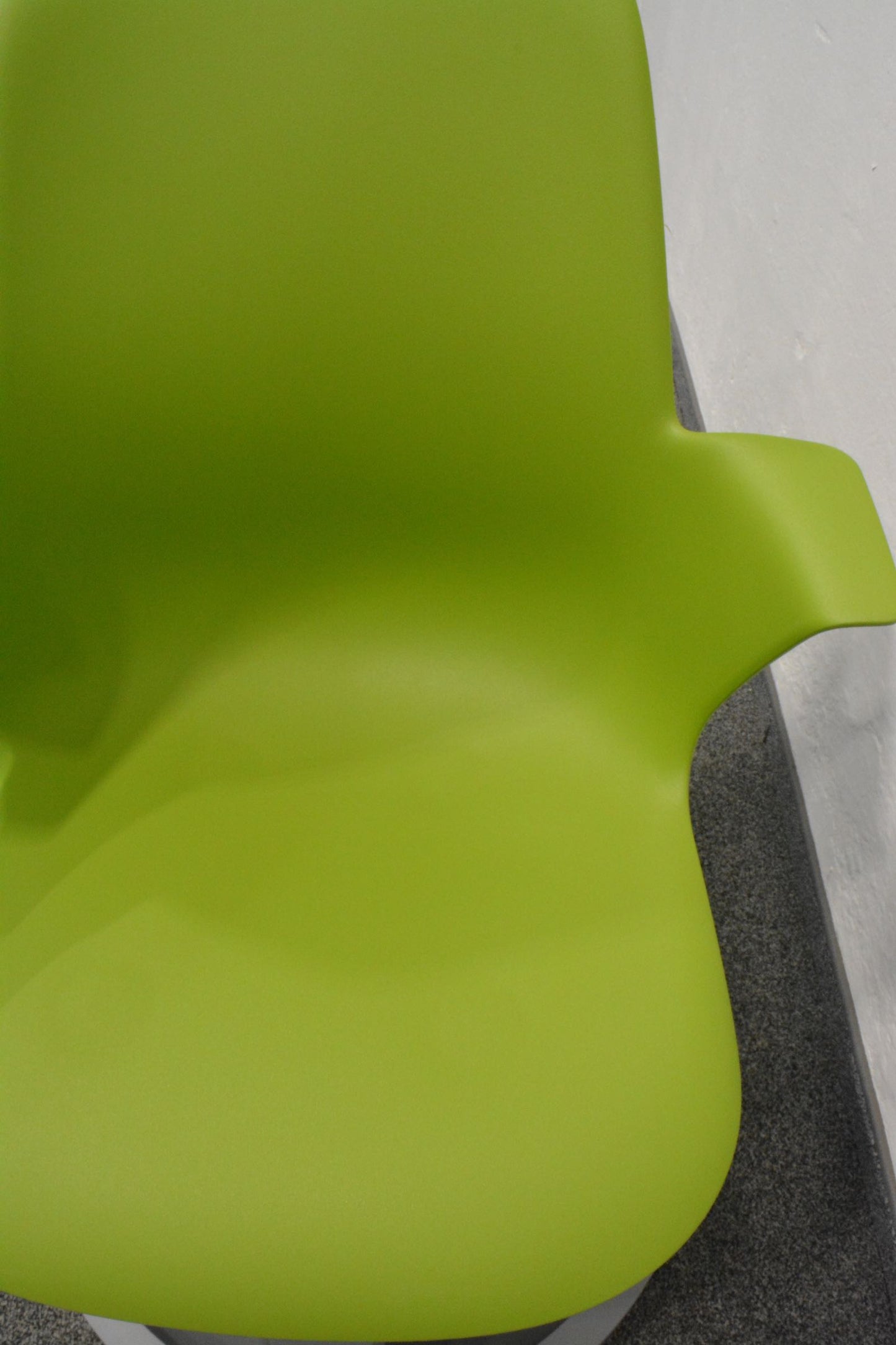 Steelcase Turnstone Shortcut with Tripod Base Detailfoto