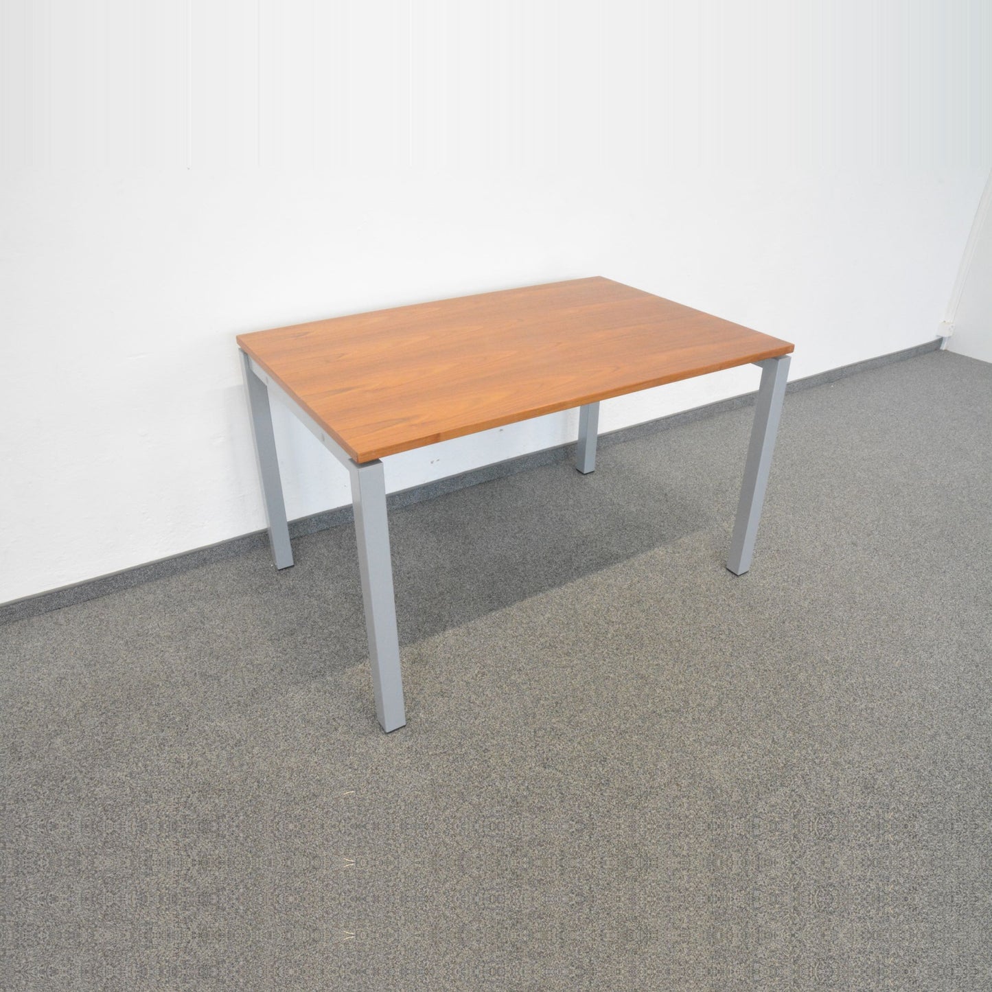 Steelcase Quba Sitzungstisch