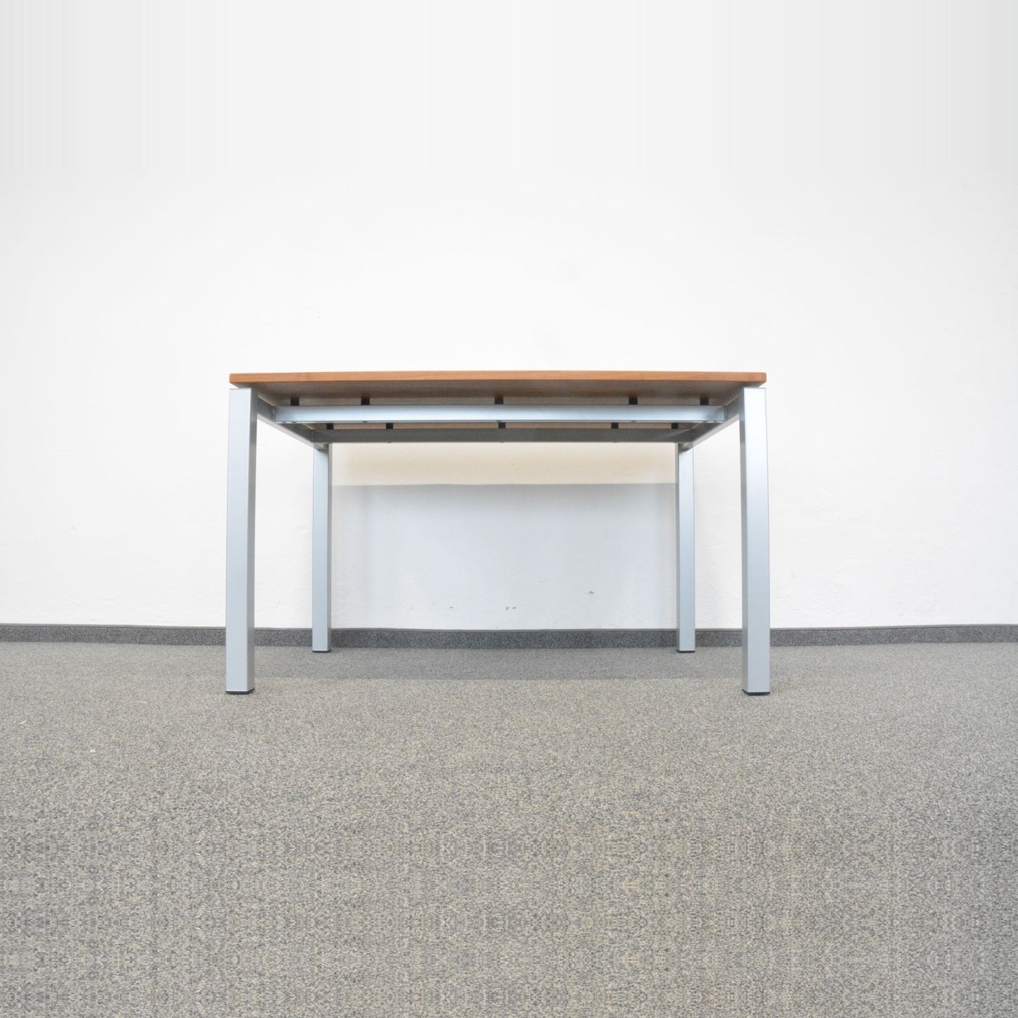 Steelcase Quba Sitzungstisch