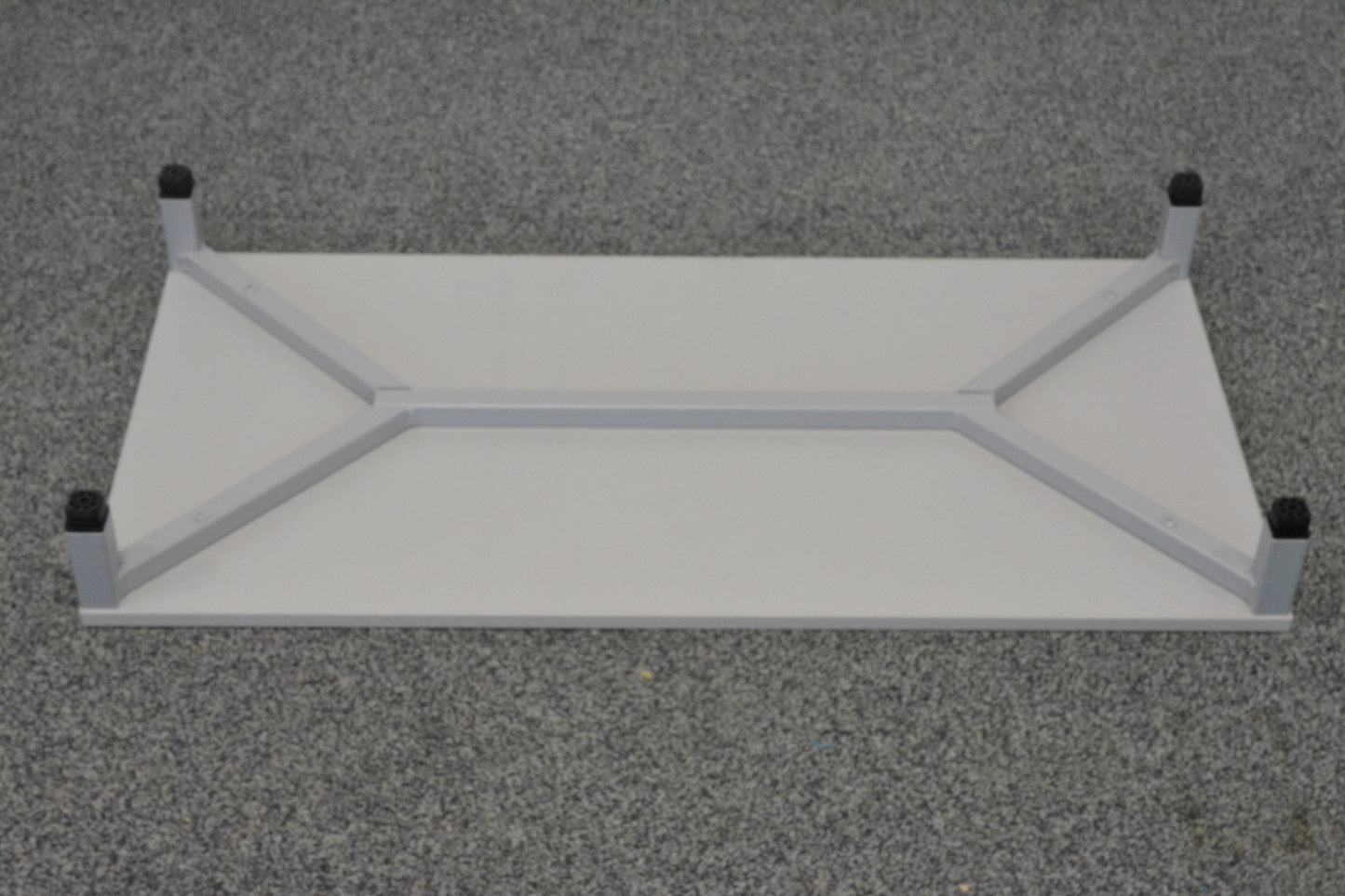 Steelcase Flexbox Sockel von unten
