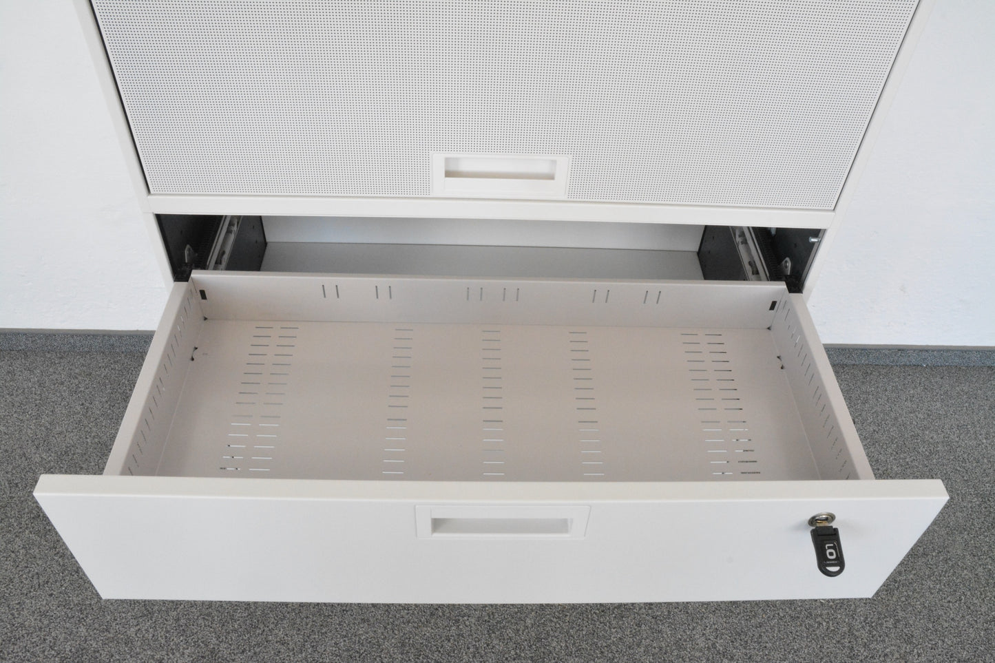 Lista Office Qub Modul-Kombination mit Breitschublade offen