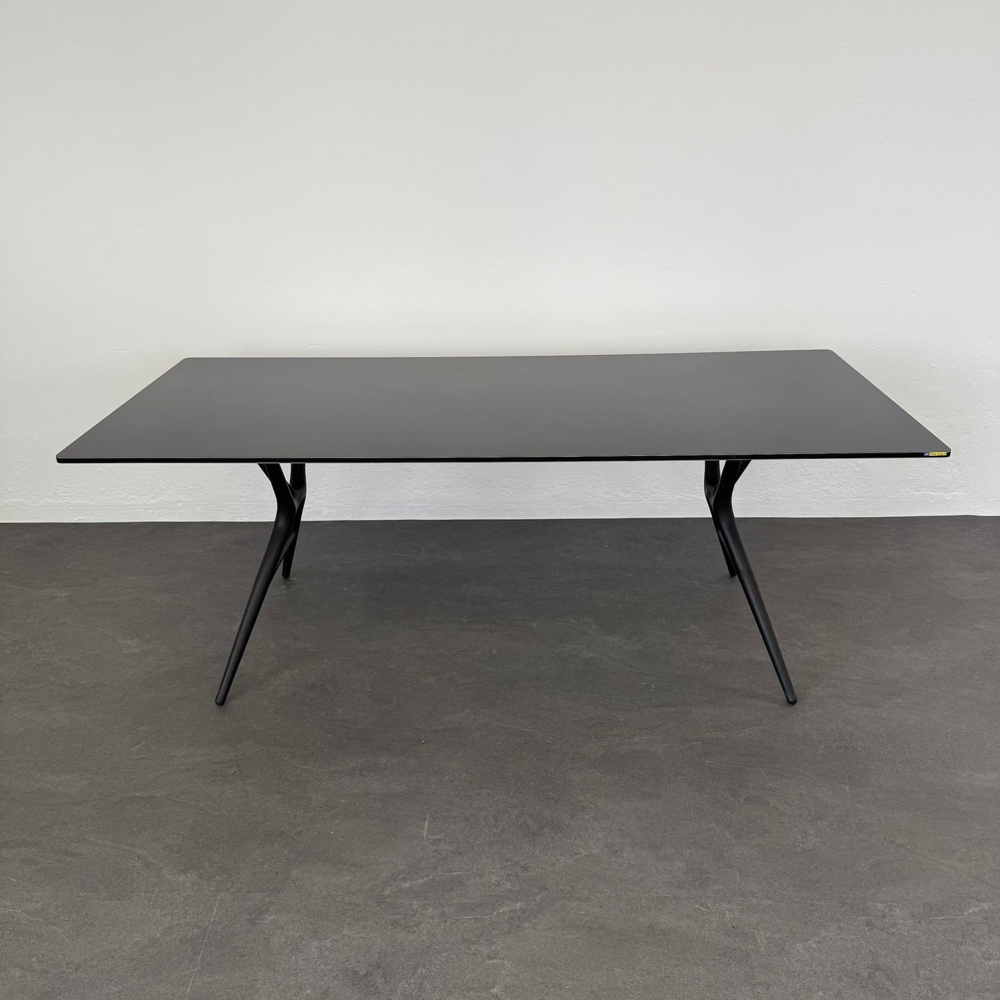 Kartell Spoon Tisch Laminat Schwarz