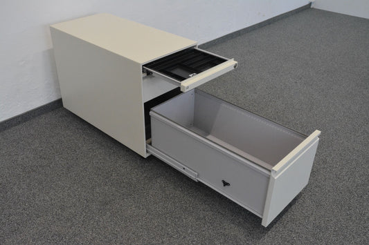 Lista Office Serie L Roll-Korpus mit HR-Auszug offen