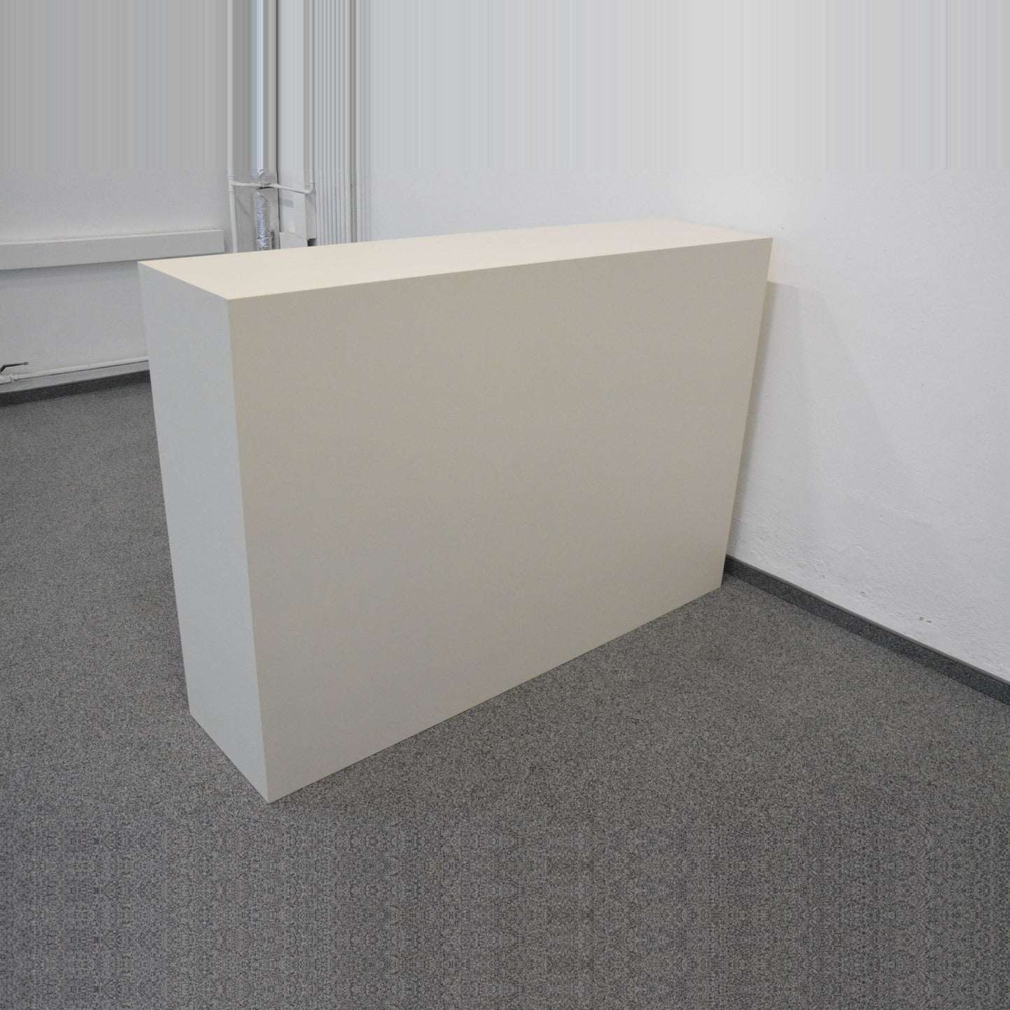 Lista Office One Schiebetür-Aktenschrank Ansicht von hinten