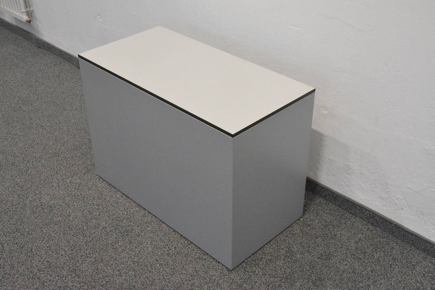Lista Office Serie L Unterstell-Korpus Ansicht von hinten