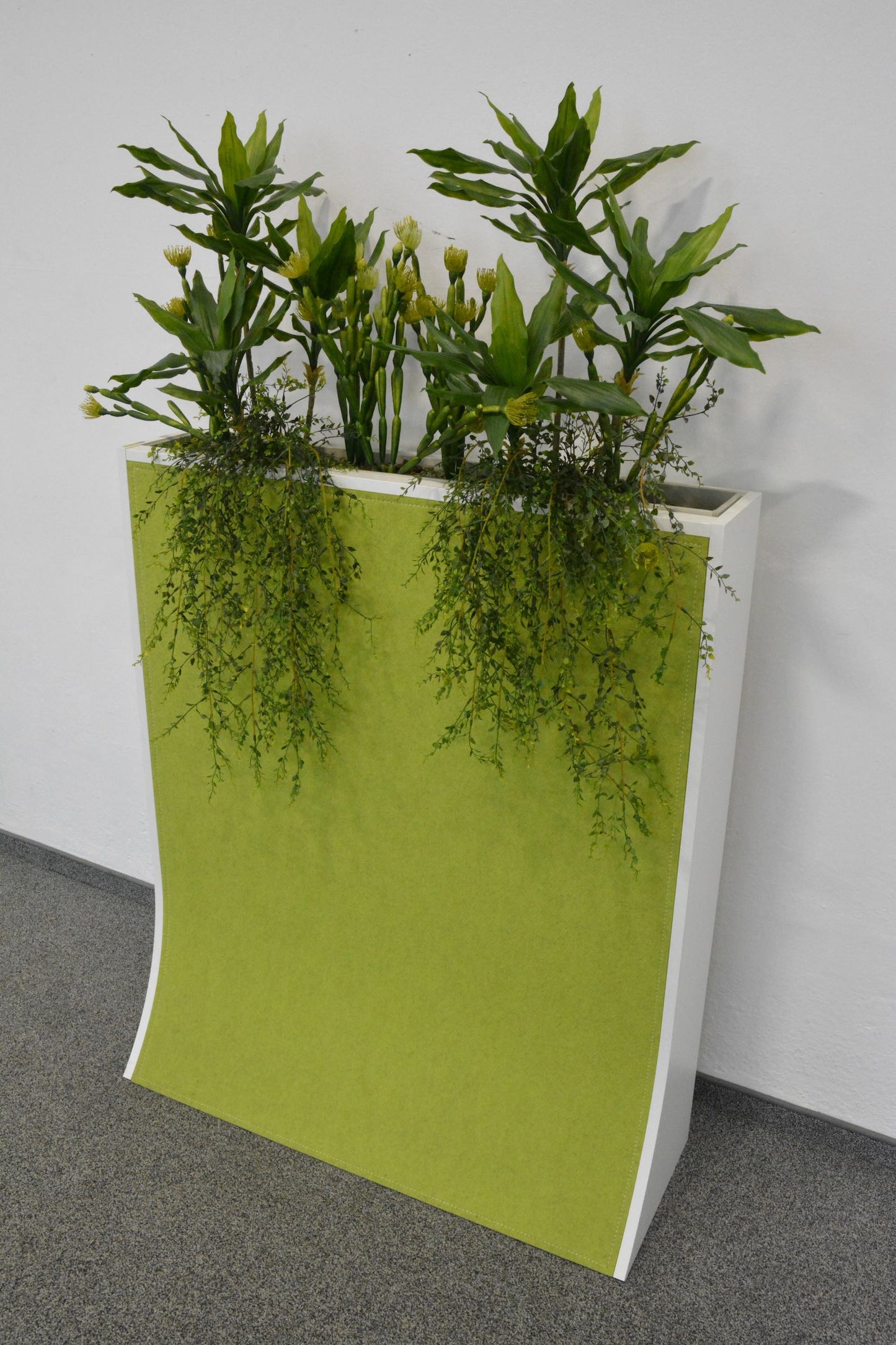 Top Design Akustik-Trennwand Detailansicht ohne Plexiglaswand