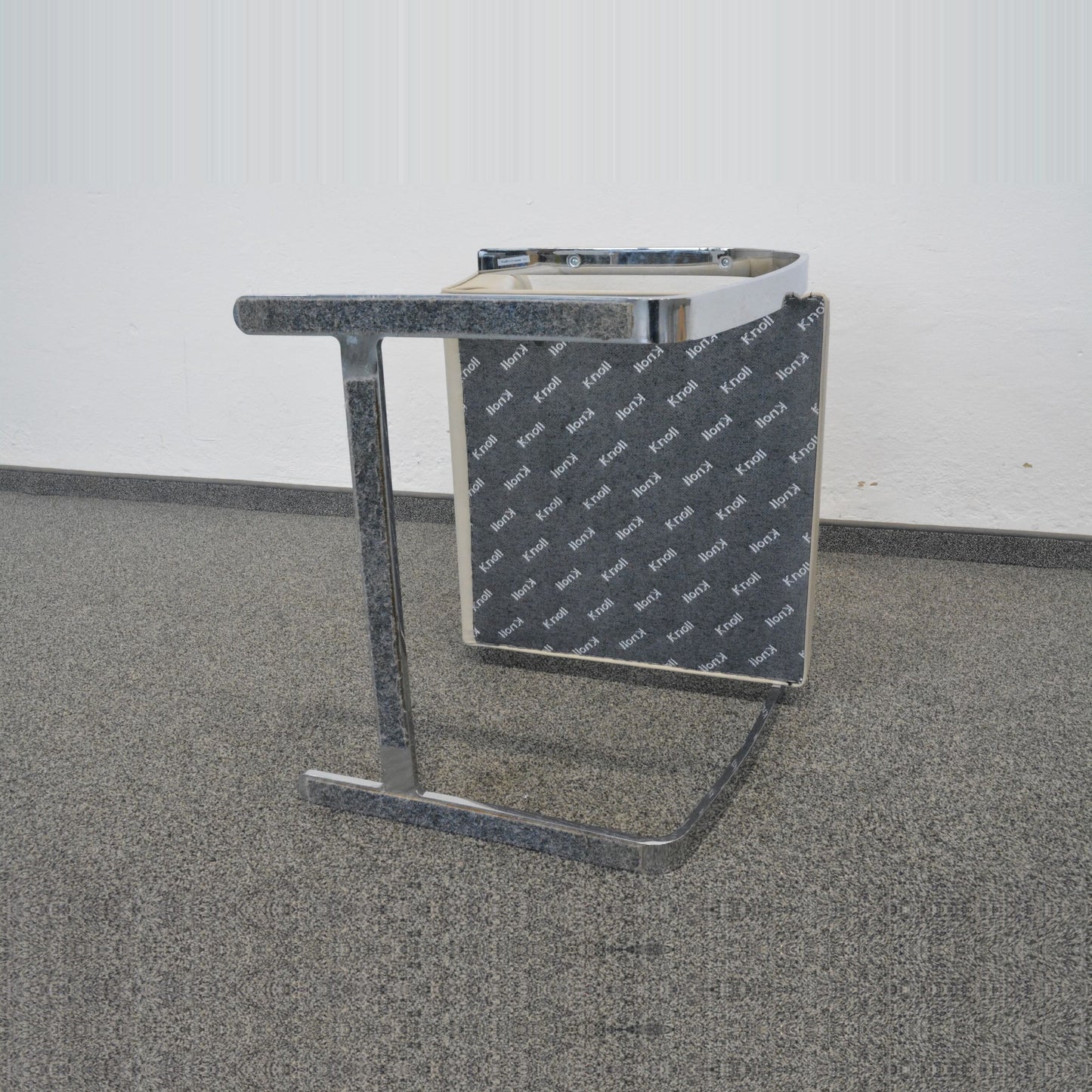 Knoll International Brno Chair Flat Bar