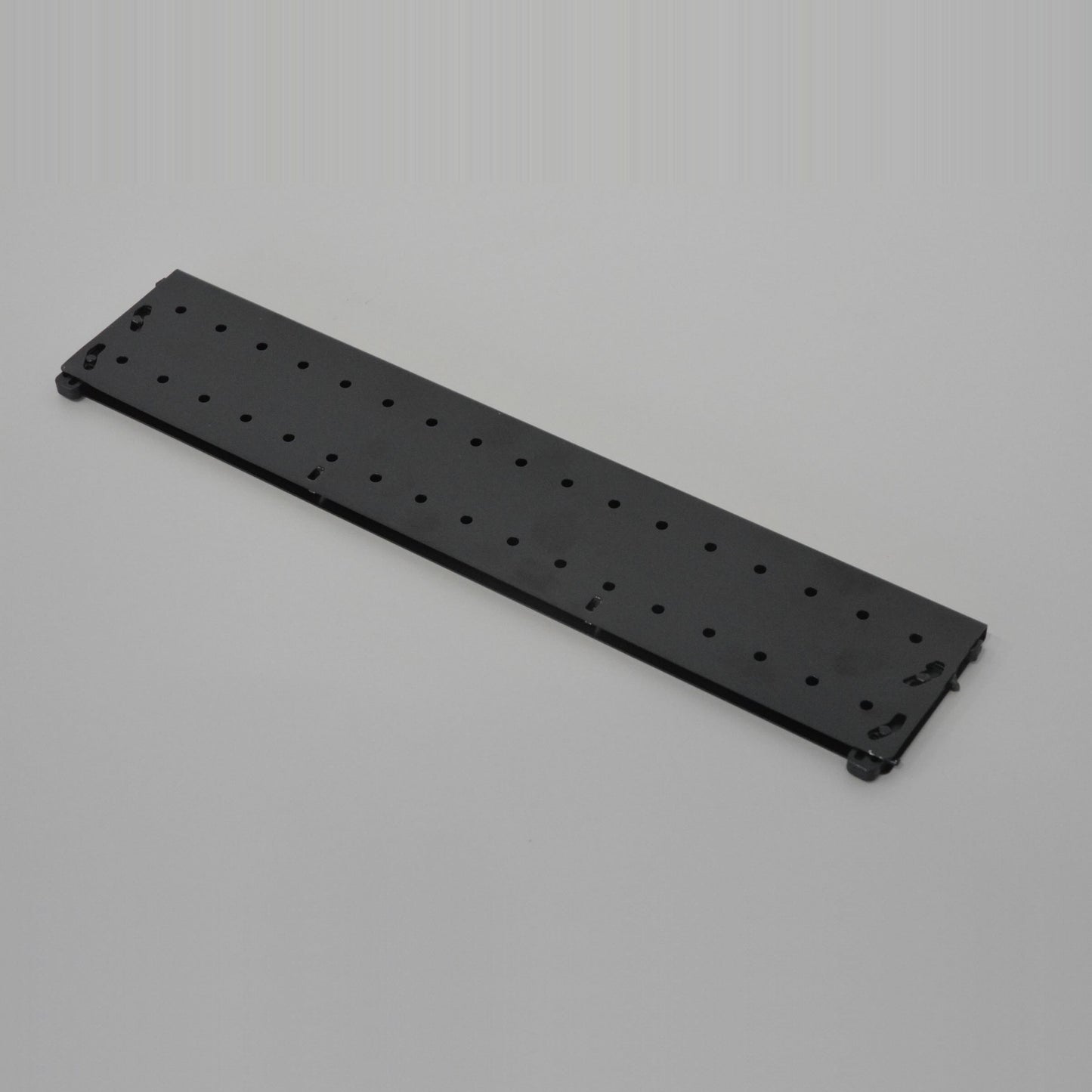 Hettich Modul Trenner für Korpus mit einer Höhe von 67mm