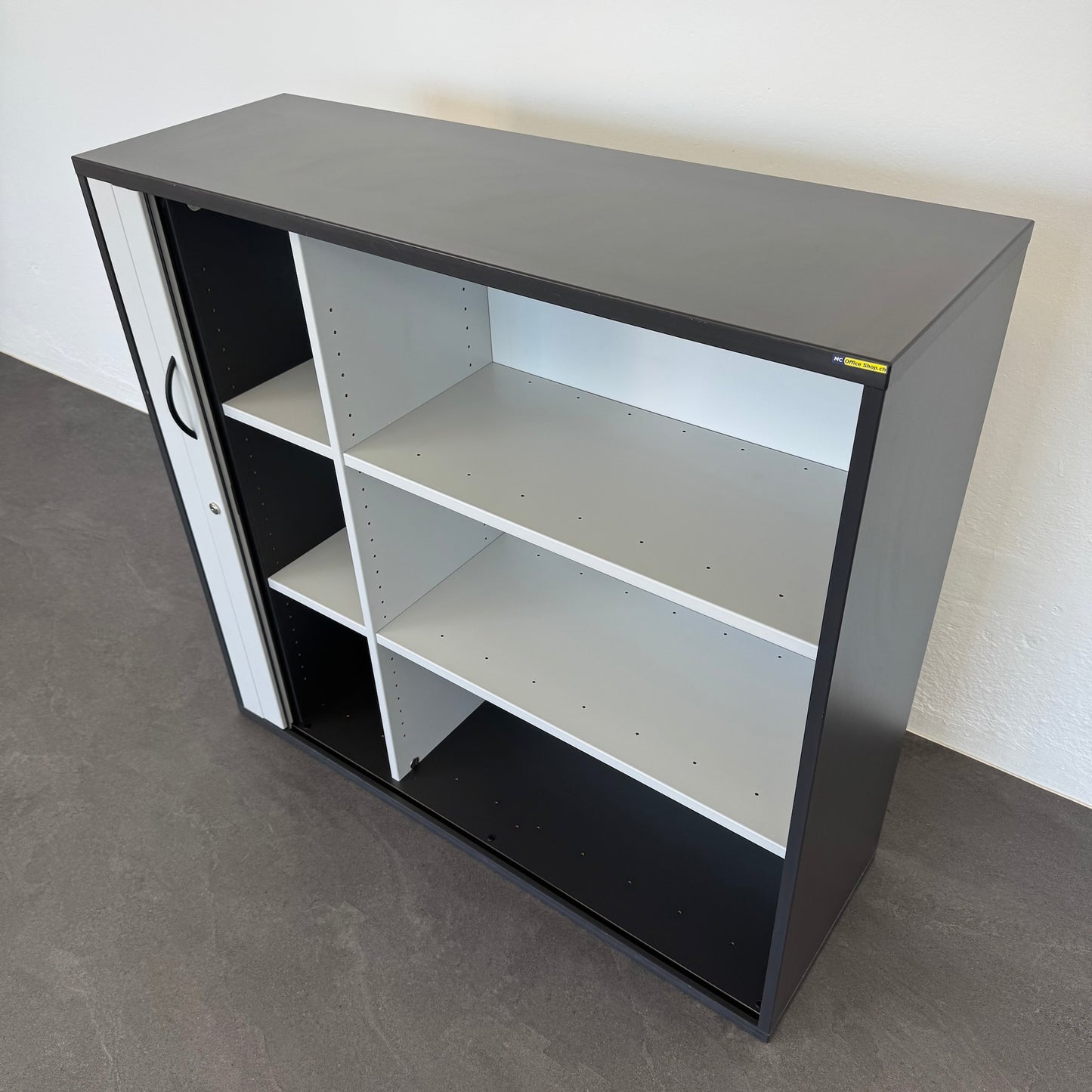 Elan Euroffice Lateralschrank mit Mitteltrennwand
