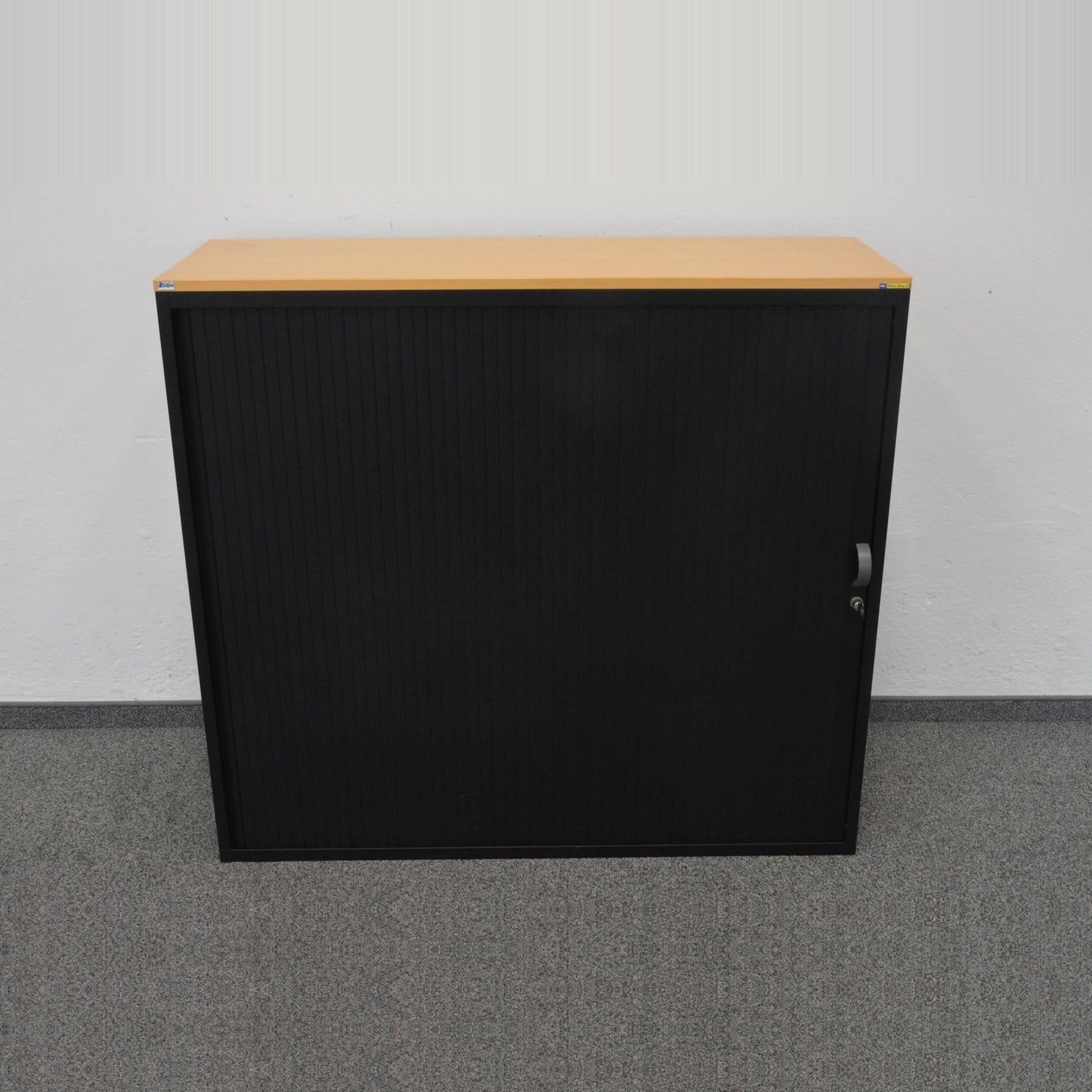 Lista Office Storage Lateralschrank Metall Schwarz mit Holzdeckblatt