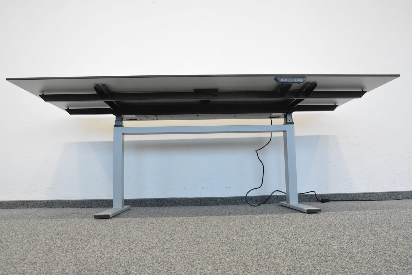 Lista Office LO Choice Sitz-Steh-Schreibtisch Ansicht von unten