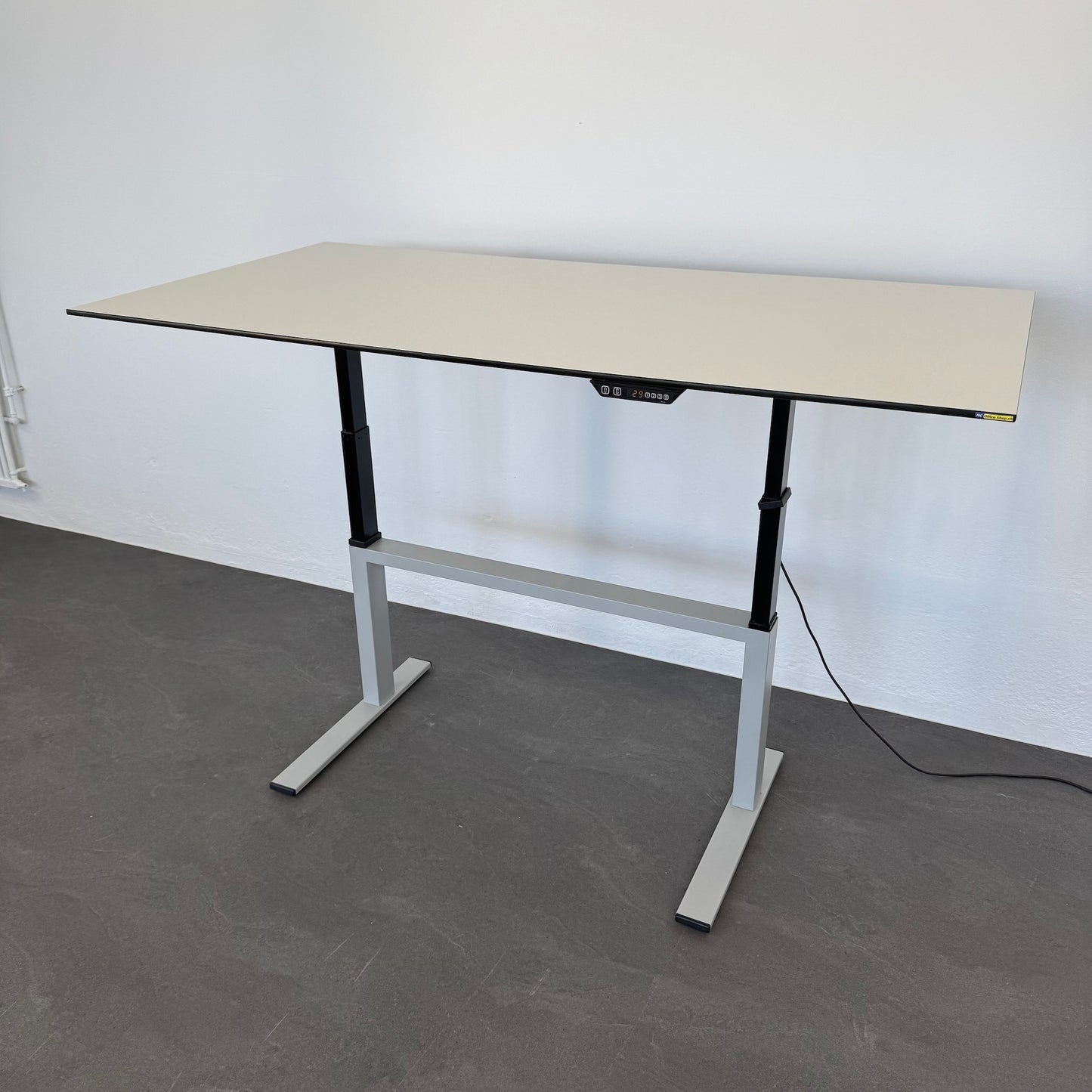 Lista Office LO Choice Sitz-Steh-Schreibtisch seitliche Ansicht oben