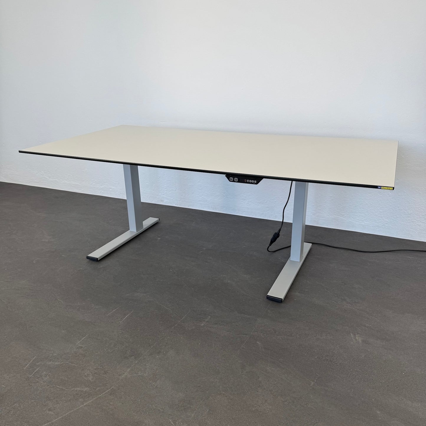 Lista Office LO Choice Sitz-Steh-Schreibtisch Ansicht Front
