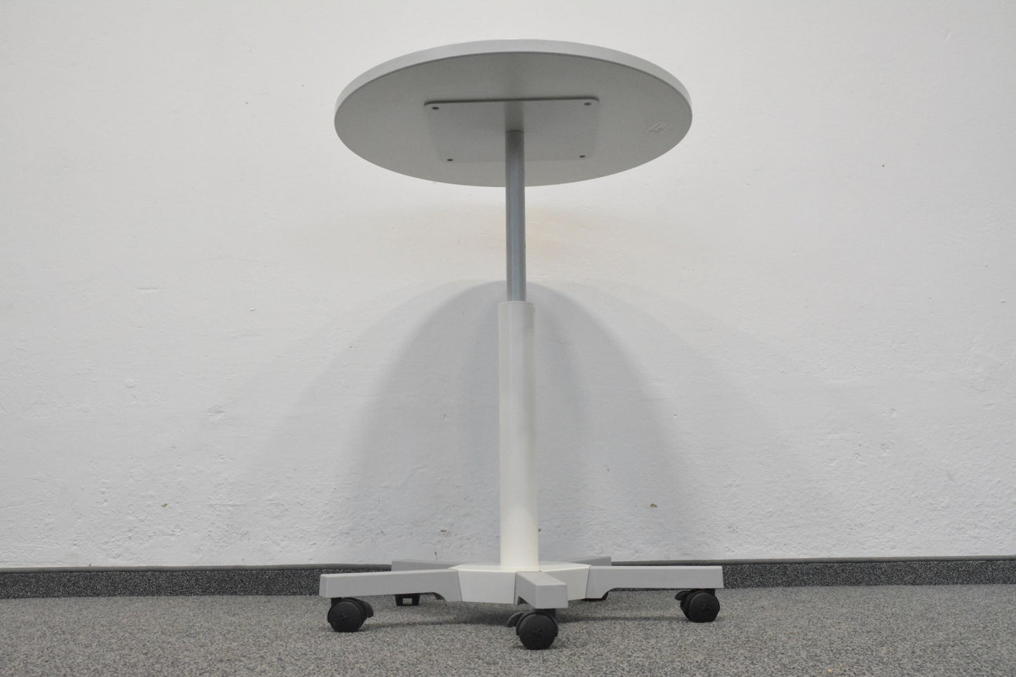TC4000 Roll-Besprechungstisch Ansicht von unten - 6036109