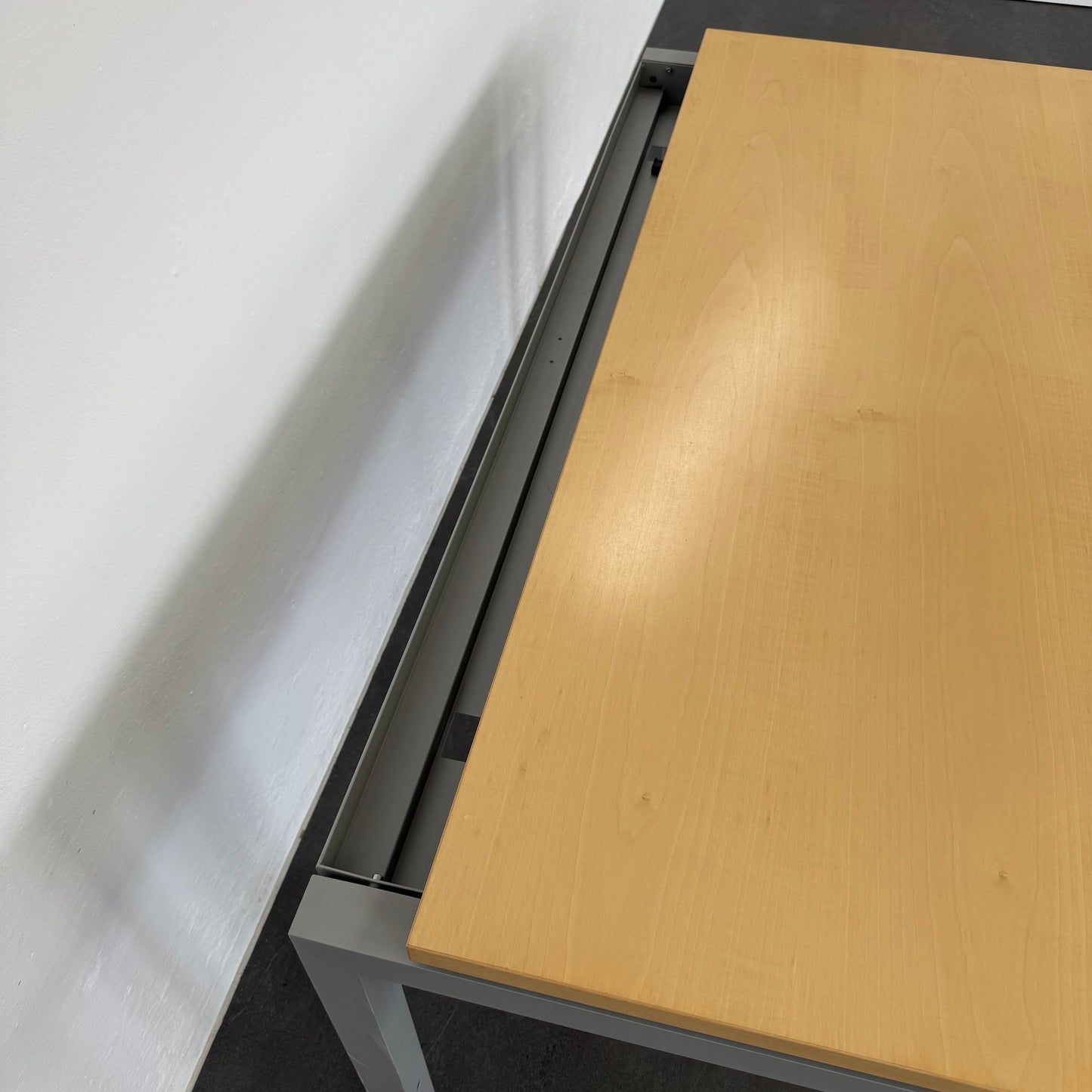 Denz D3 Schreibtisch Ansicht Kabelkanal - 6036118