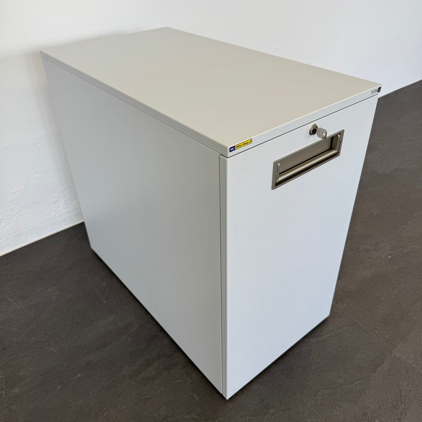 Sitag Apothekerschrank Spanplatte weiss offen von links