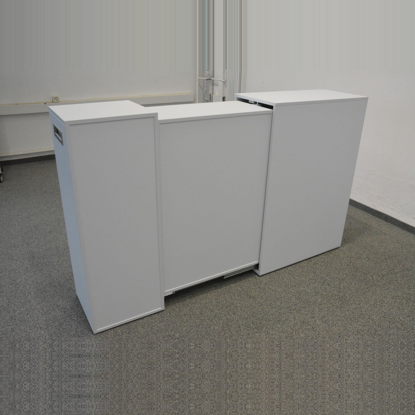 Sitag OrgaTower Apothekerschrank offen von hinten