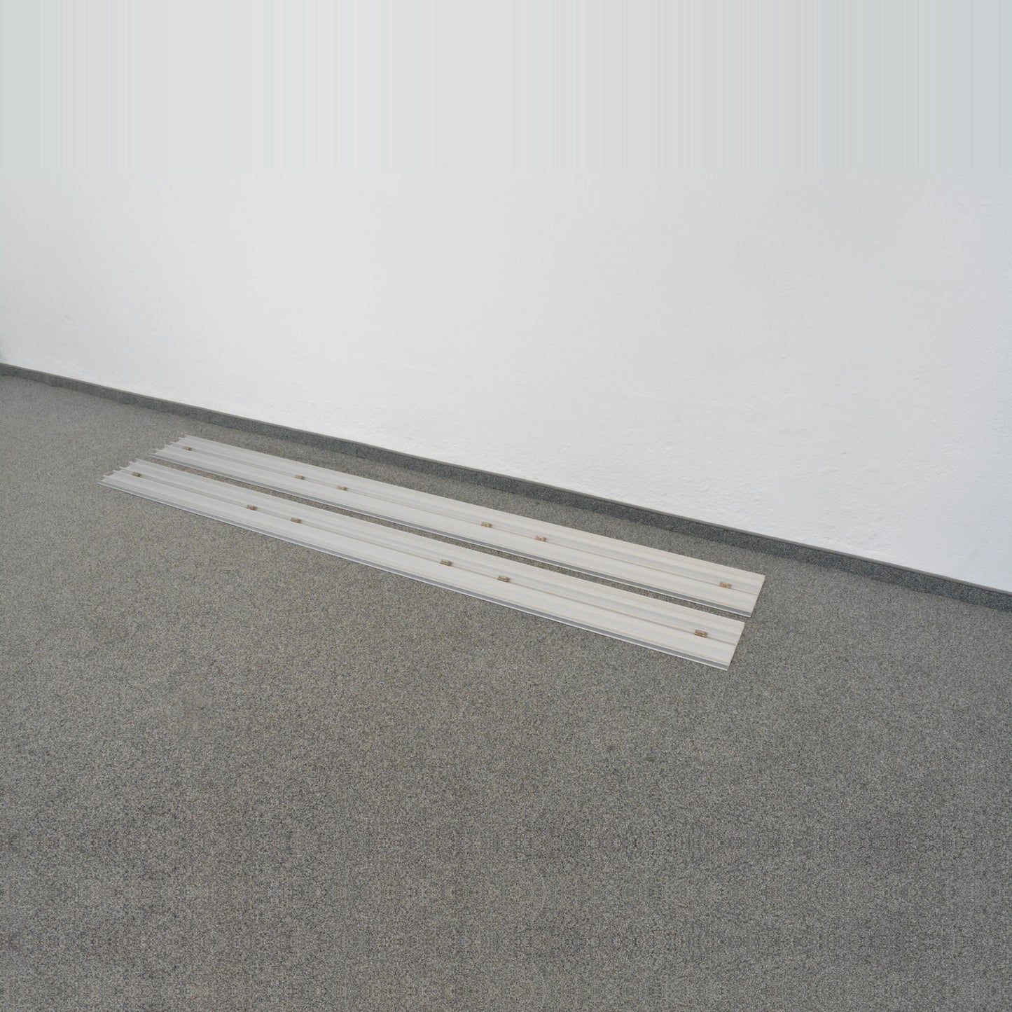 Denz D3 Alu-Abdeckung Ansicht mit Halterung - 6036221