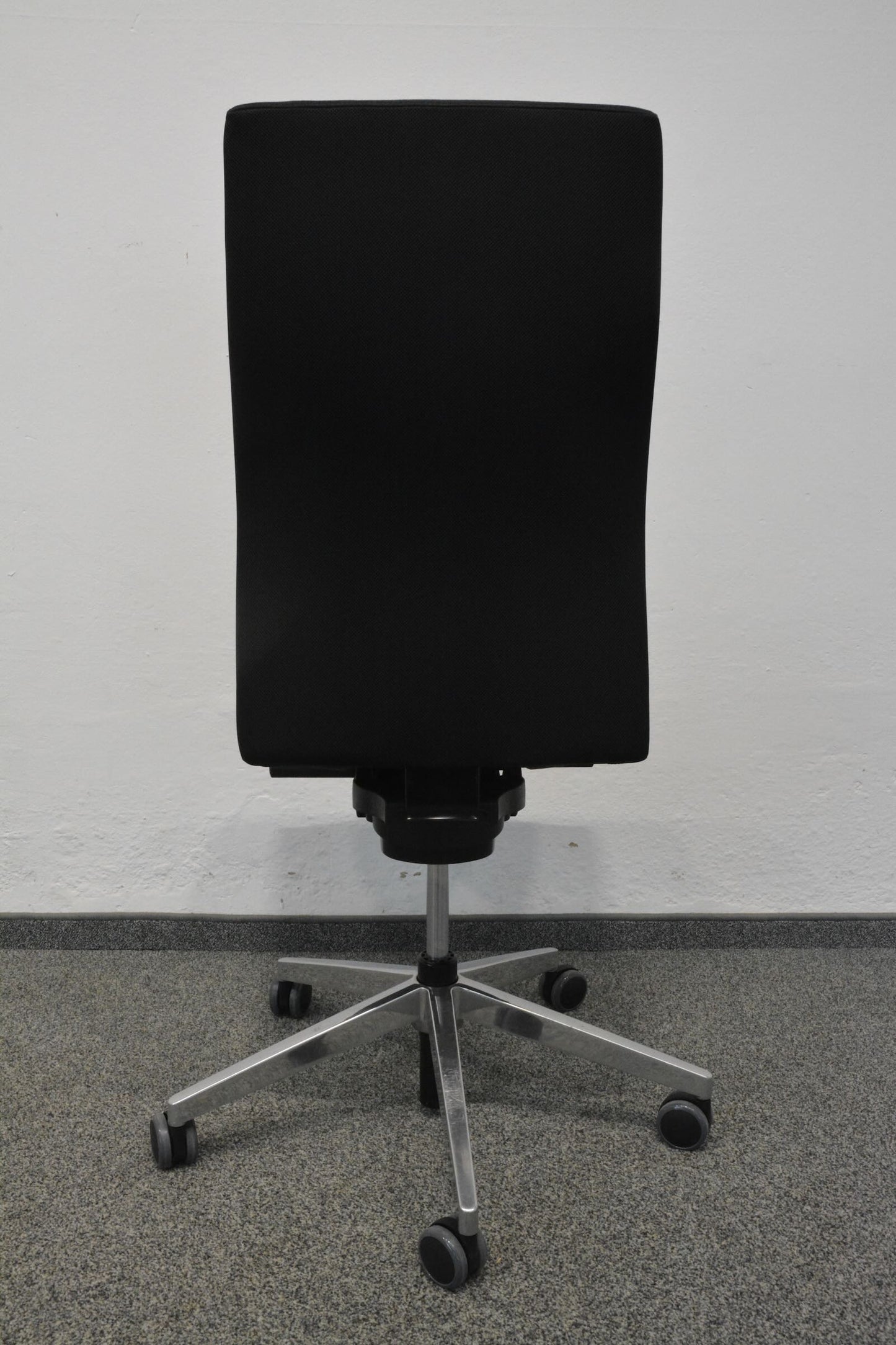 Züco Cubo Bürodrehstuhl Ansicht von hinten