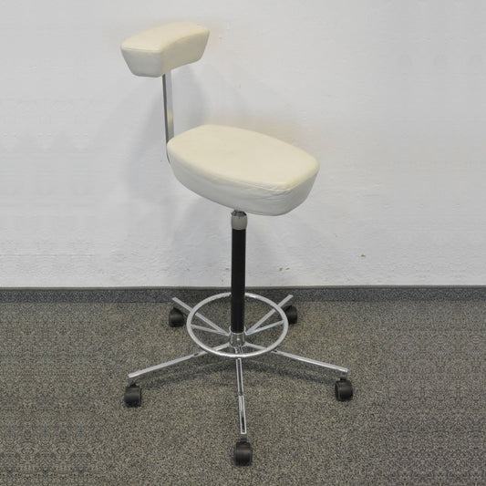 Vitra Nelson Perch Arbeitsstuhl mit Armstütze und Fussring