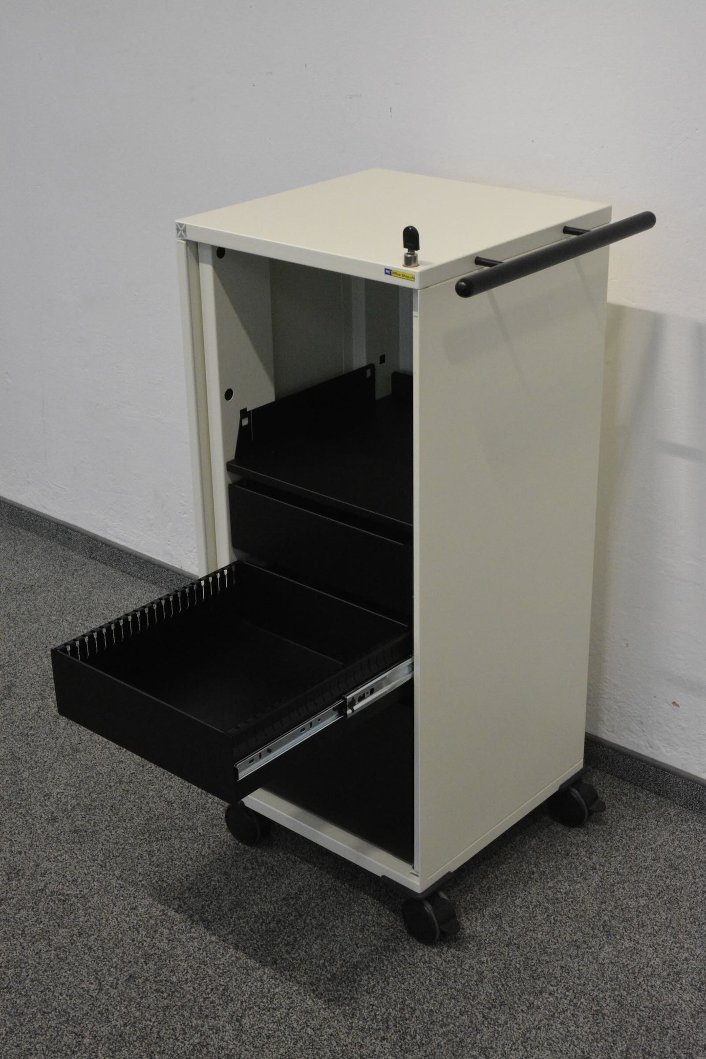 Novex LC2 Roll-Caddy Schublade A6 offen