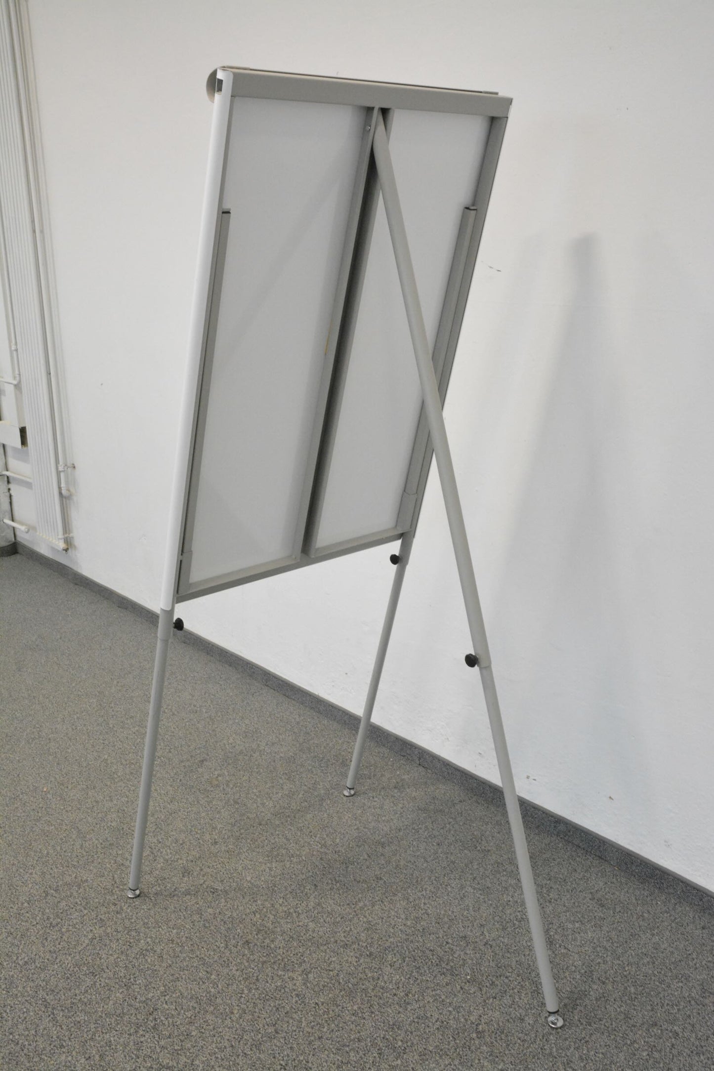 Legamaster Office Flipchart Ansicht von hinten
