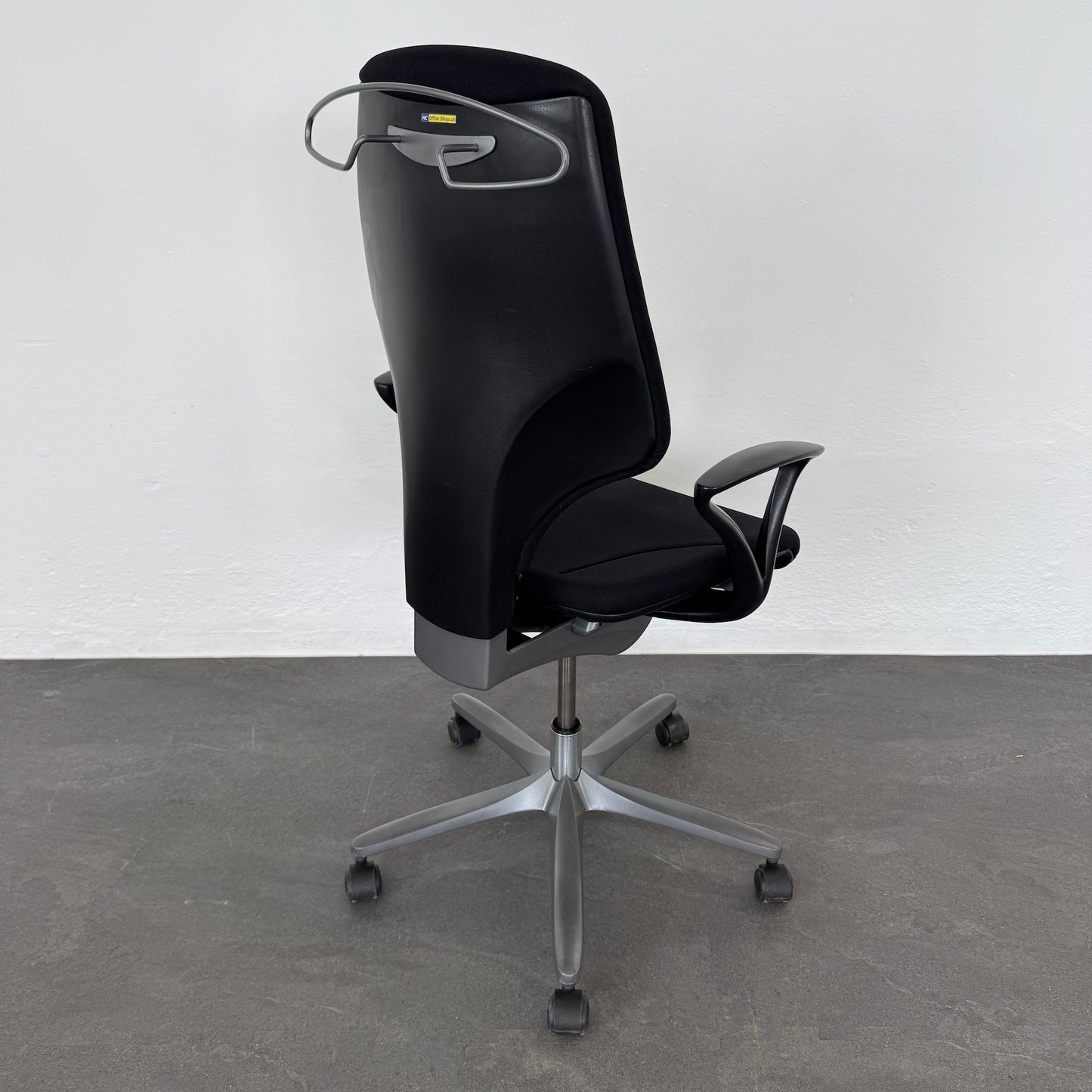 Giroflex G64 Bürodrehstuhl mit Rückenlehne