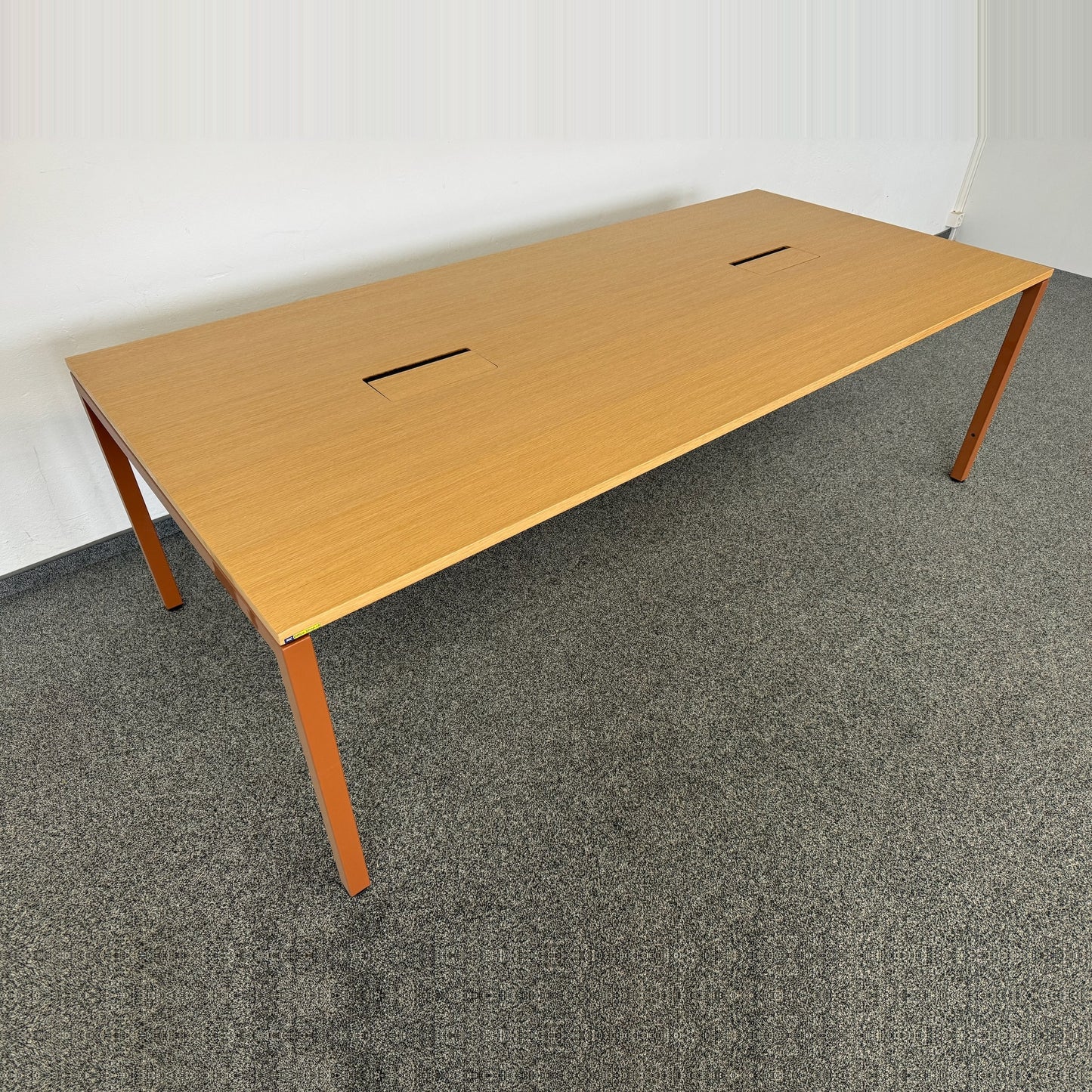 Lista Office Motion Sitzungstisch
