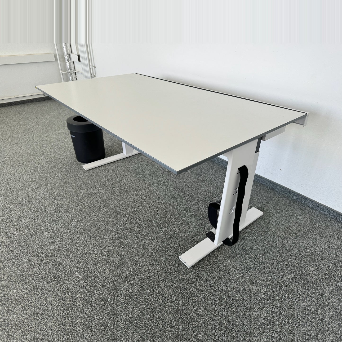 Lista Office LO Extend Schreibtisch Foto seitlich