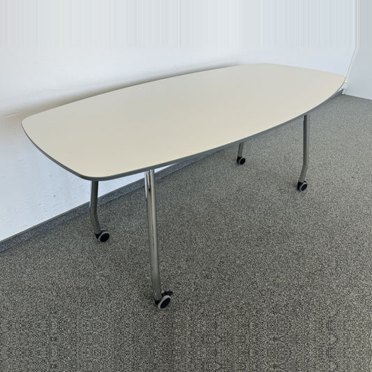 Lista Office Motion Roll-Sitzungstisch auf 4 Rollen