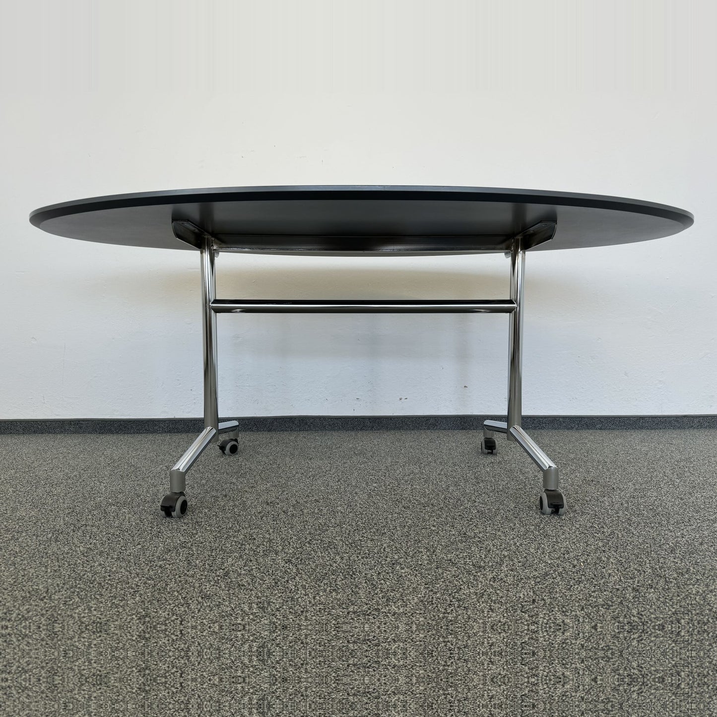 Lista Office Motion Roll-Sitzungstisch Ansicht von unten