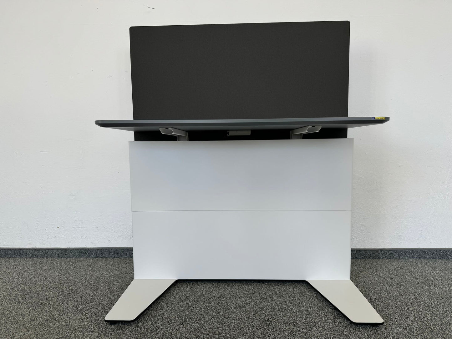 Lista Office Workstation Schreibtisch Ansicht von unten