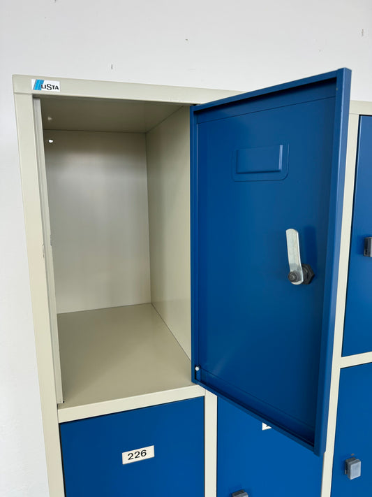 Lista Office Locker Flügeltür-Schrank mit einem Fach offen