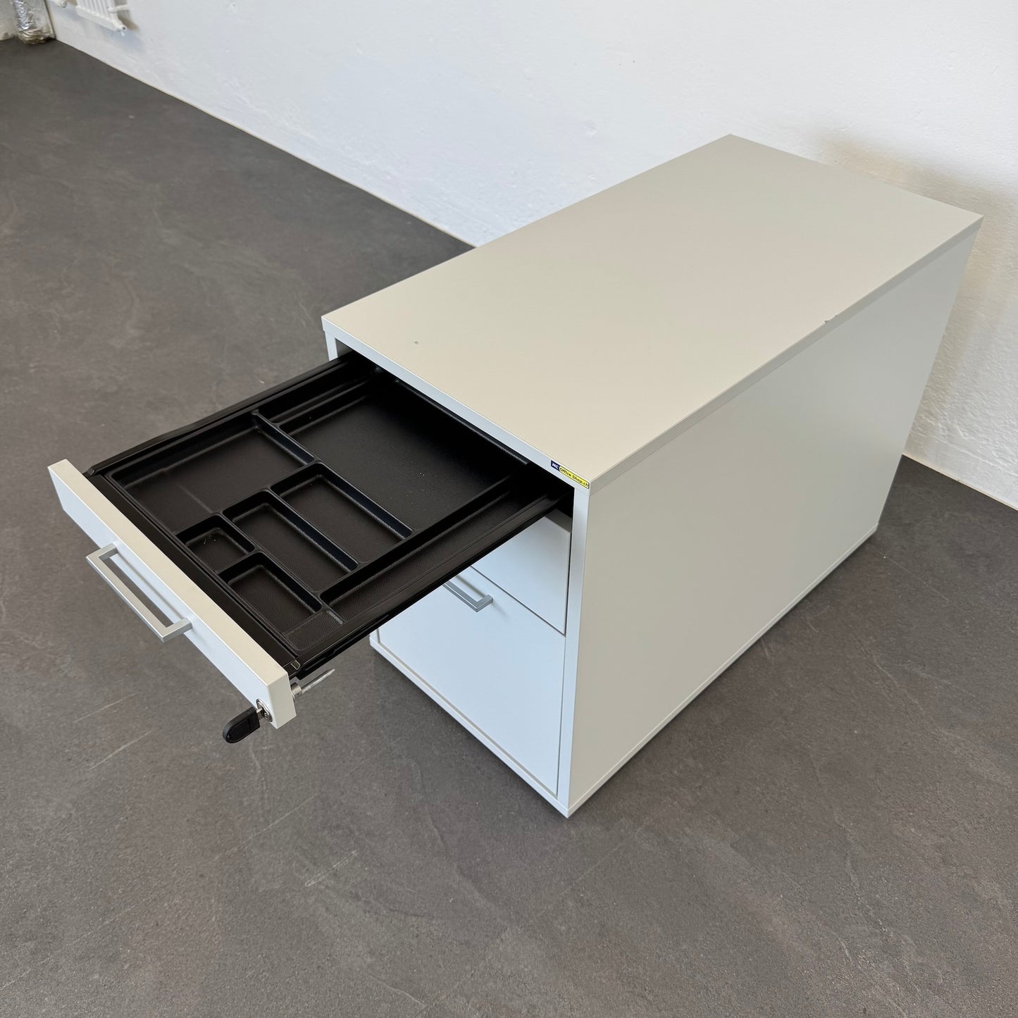Ergodata V-Max Unterstell-Korpus mit Materialschale offen