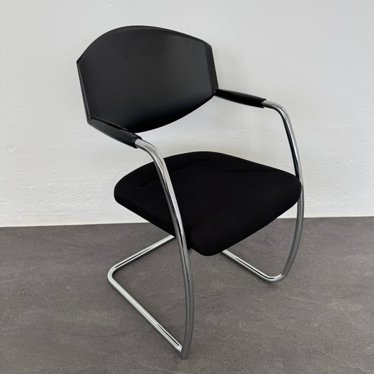 Giroflex G16 Freischwinger mit Armlehnen